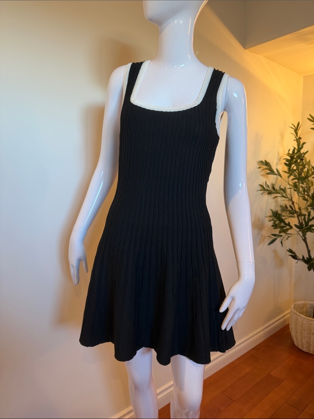 NWT HYFVE Black Contrast Trim Ribbed Mini Dress M